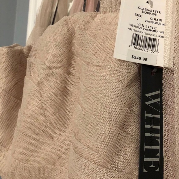 Brand New Vera Wang White Bridesmaid Dresses - Set of Three - Picture 3 of 8